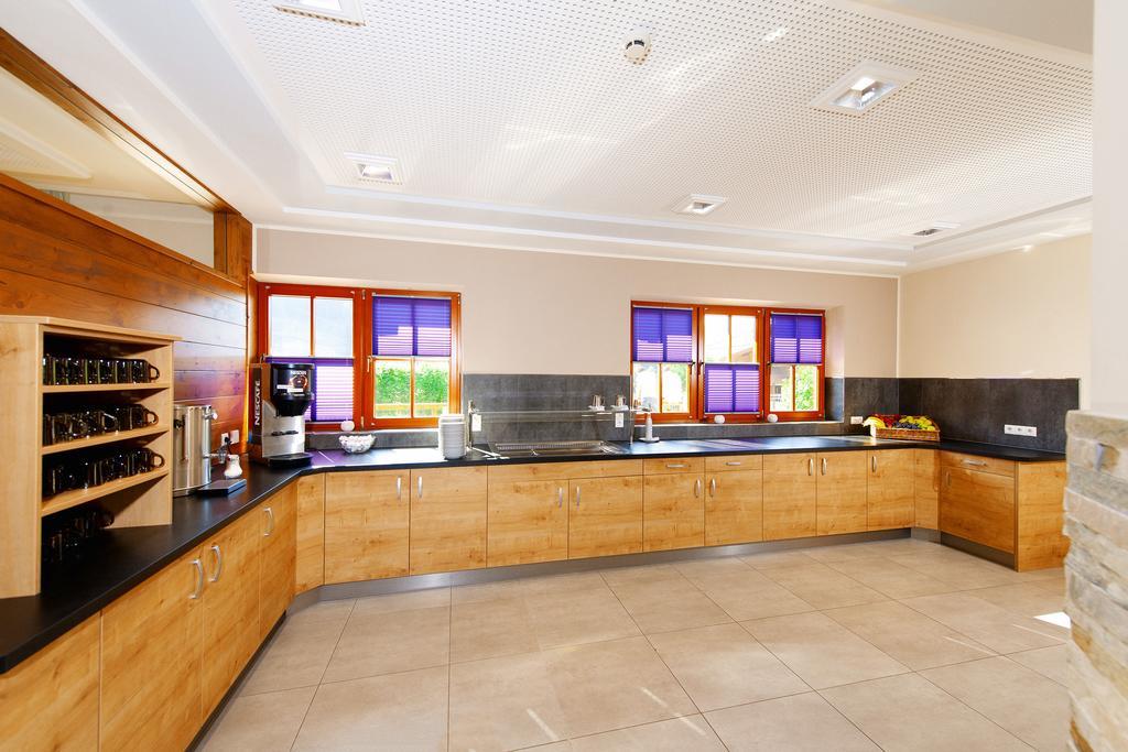 וואגריין Jugendhotel Aicher מראה חיצוני תמונה
