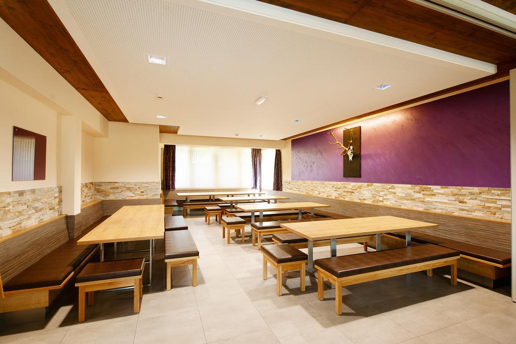 וואגריין Jugendhotel Aicher מראה חיצוני תמונה