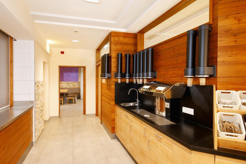 וואגריין Jugendhotel Aicher מראה חיצוני תמונה