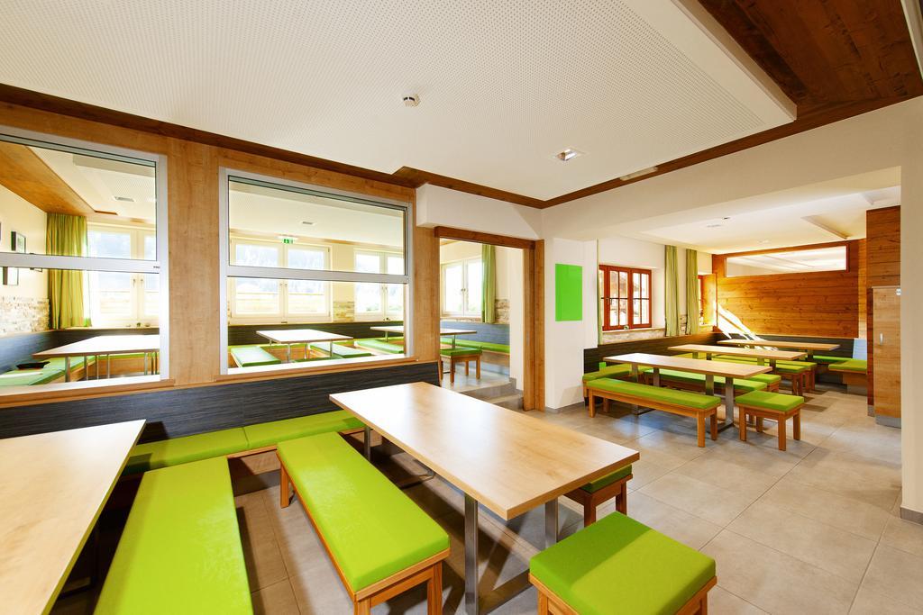 וואגריין Jugendhotel Aicher מראה חיצוני תמונה